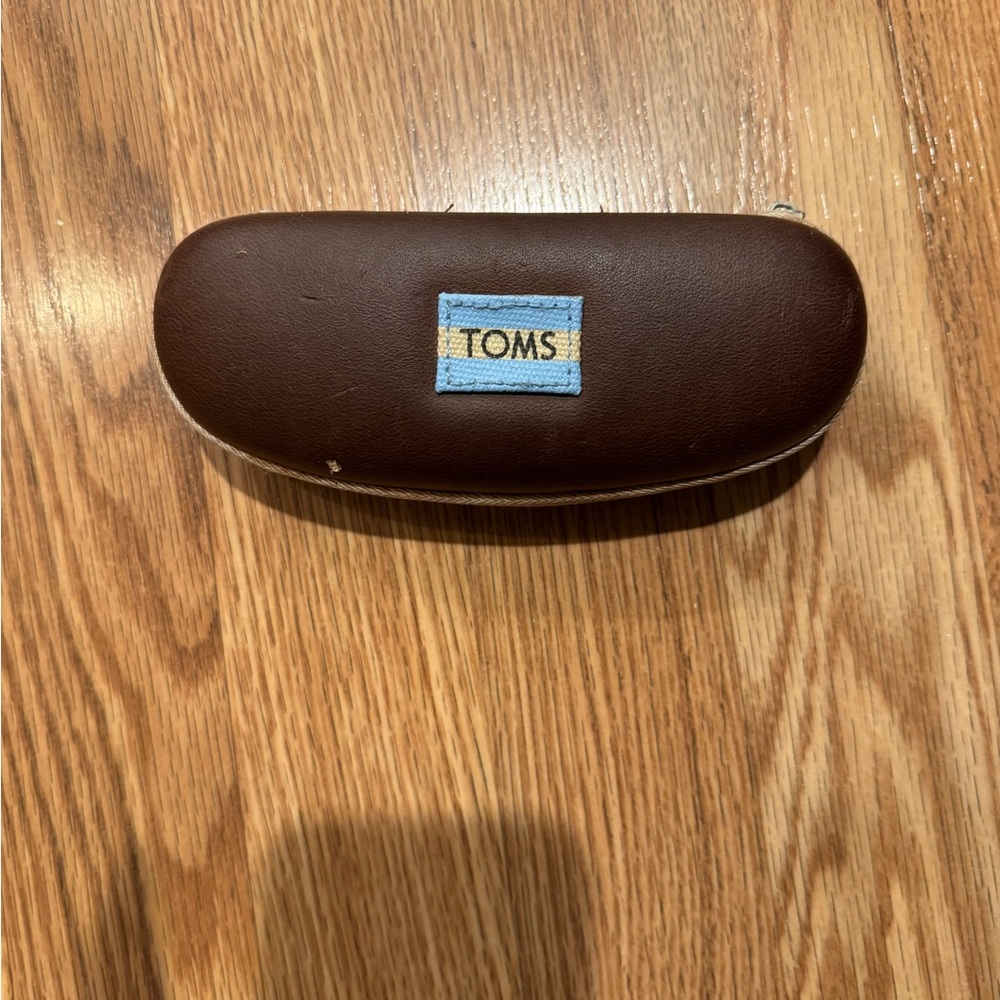 Toms Kitty Brown Tortoise Sunglasses - Picture 11 of 11